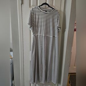 3x knit dress